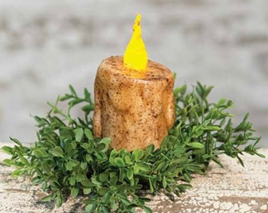 New England Boxwood Candle Ring