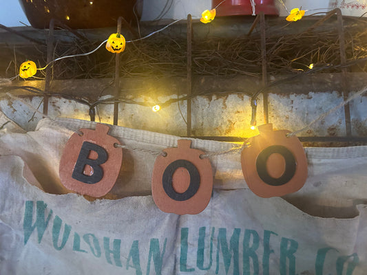 BOO Pumpkin Garland