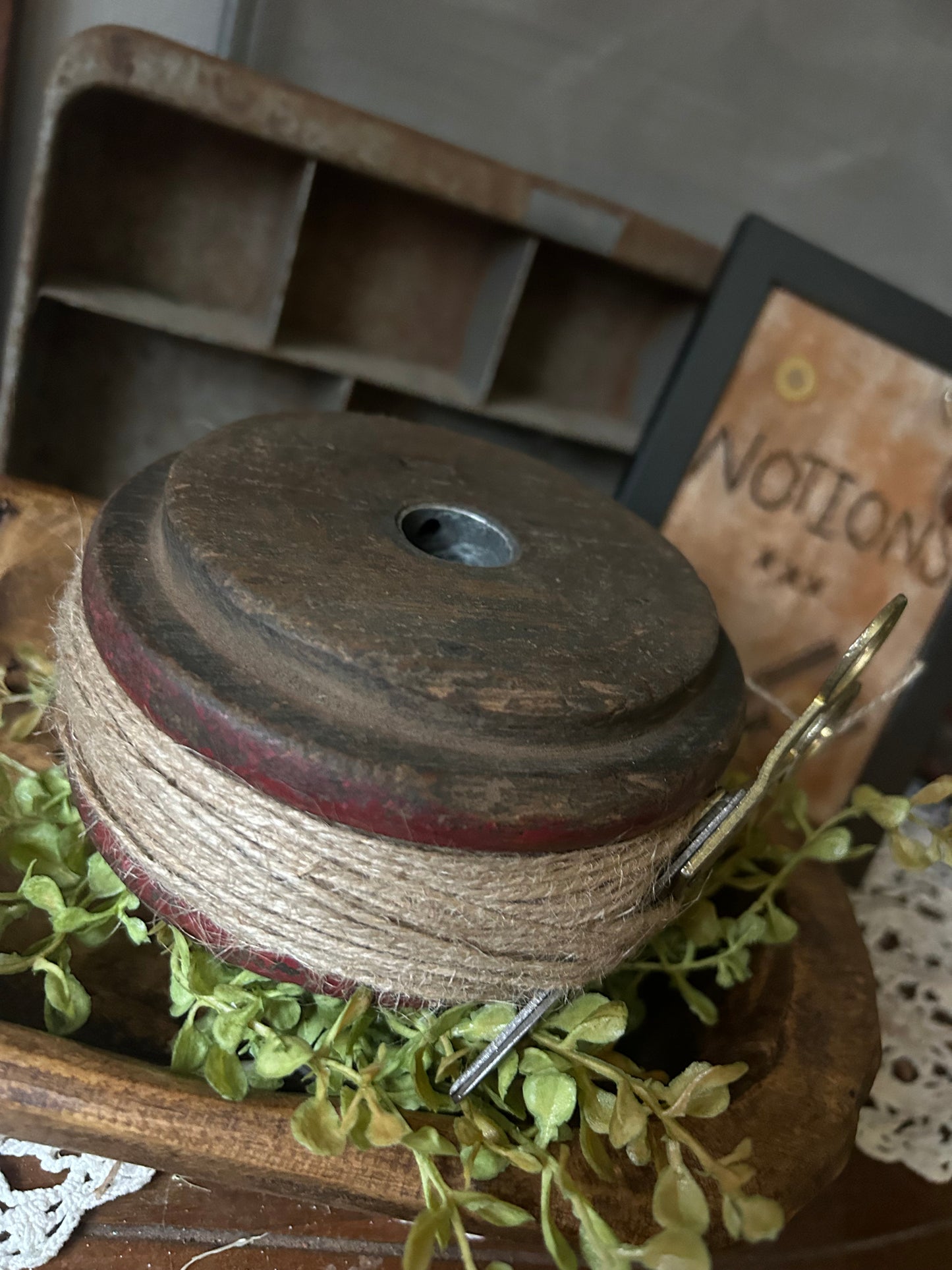 Antique Flat Jute Twine Spool w/Scissors