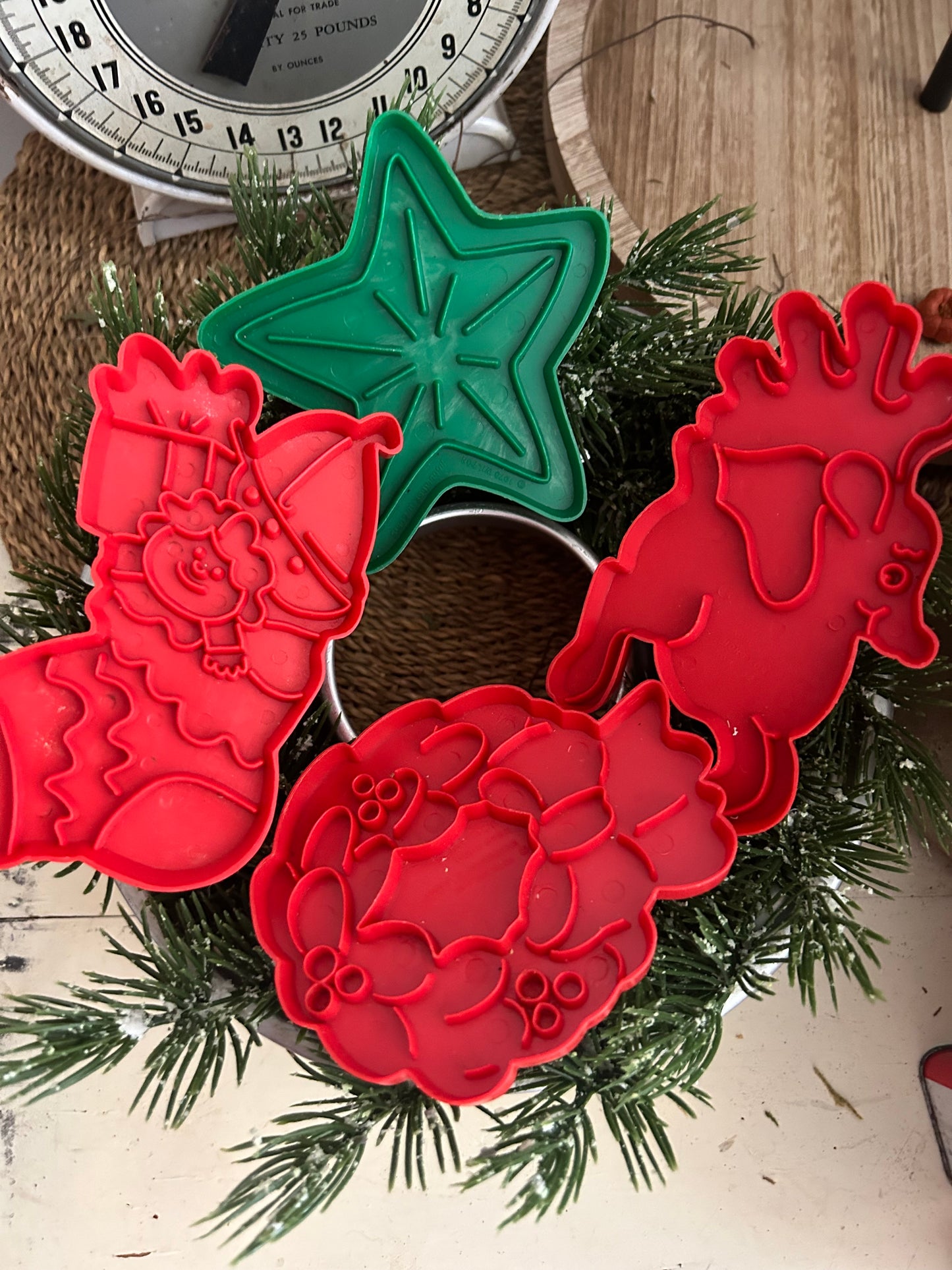 Vintage Set/4 Christmas Cookie Cutters