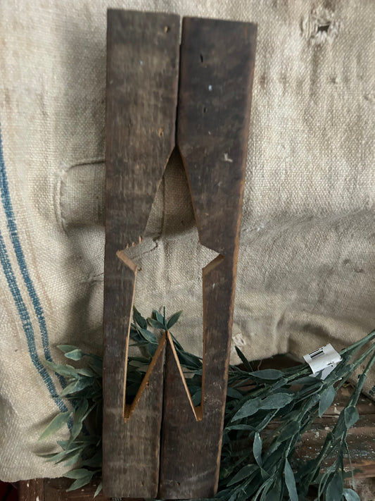 Lathe barnwood star shutter